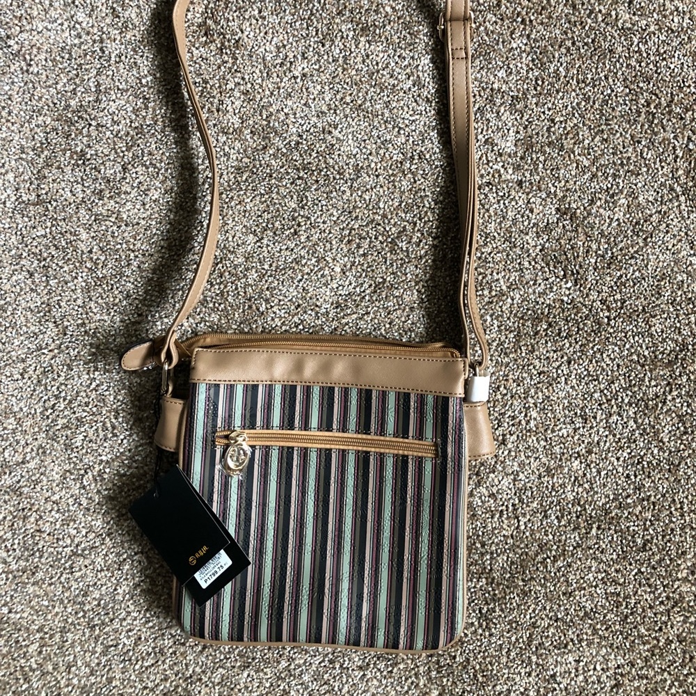 Ayla Shoulder bag NWT